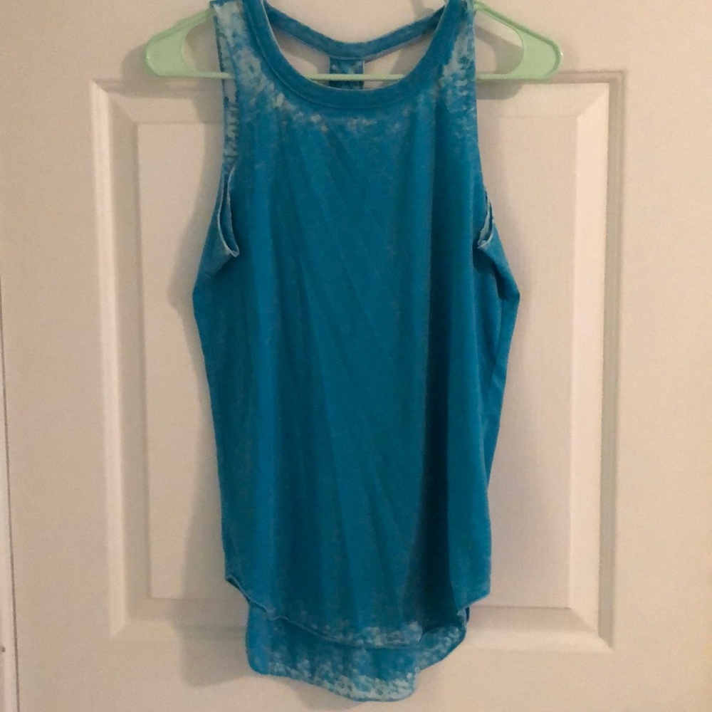 Women’s distressed soft tank top